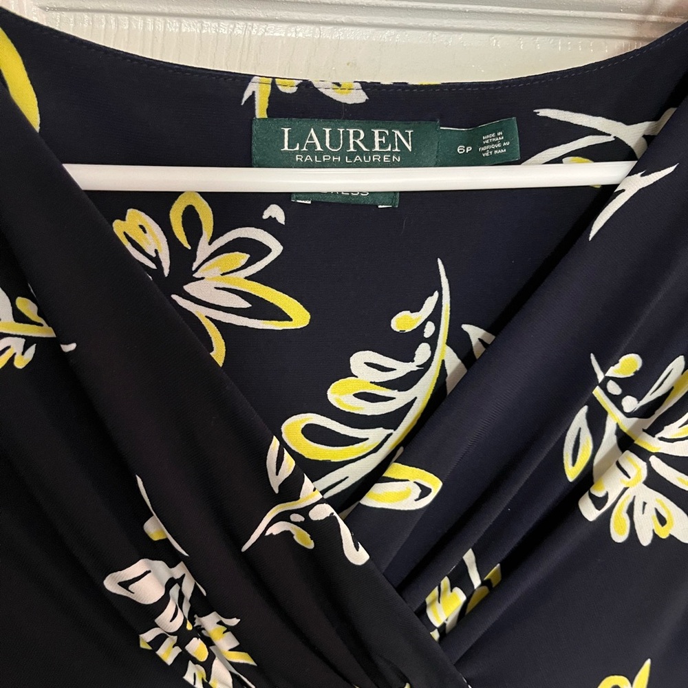 Lauren Ralph Lauren size 6P dress white yellow floral